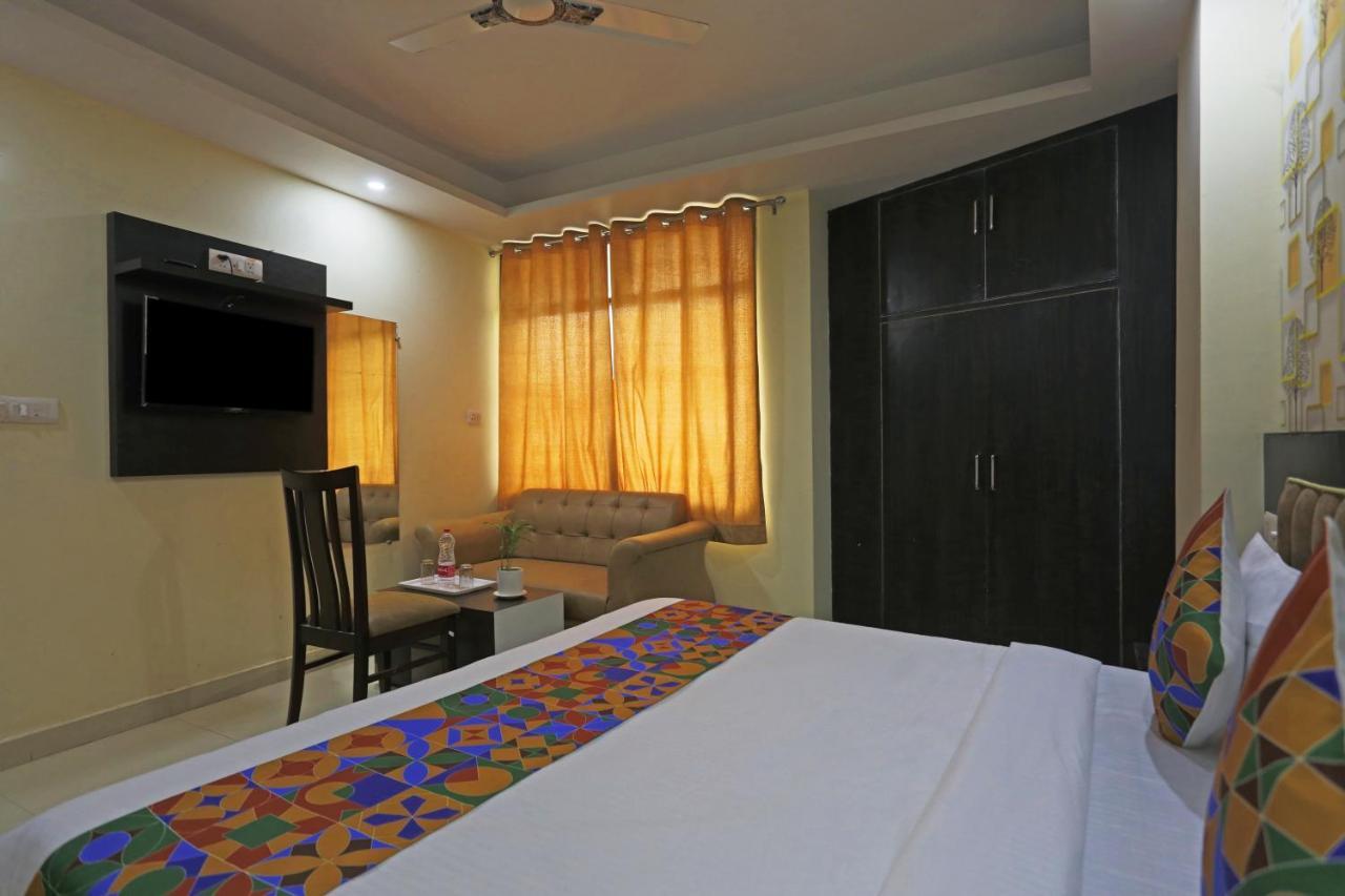 Hotel Global Stay Near Delhi Airport Nova Deli Exterior foto