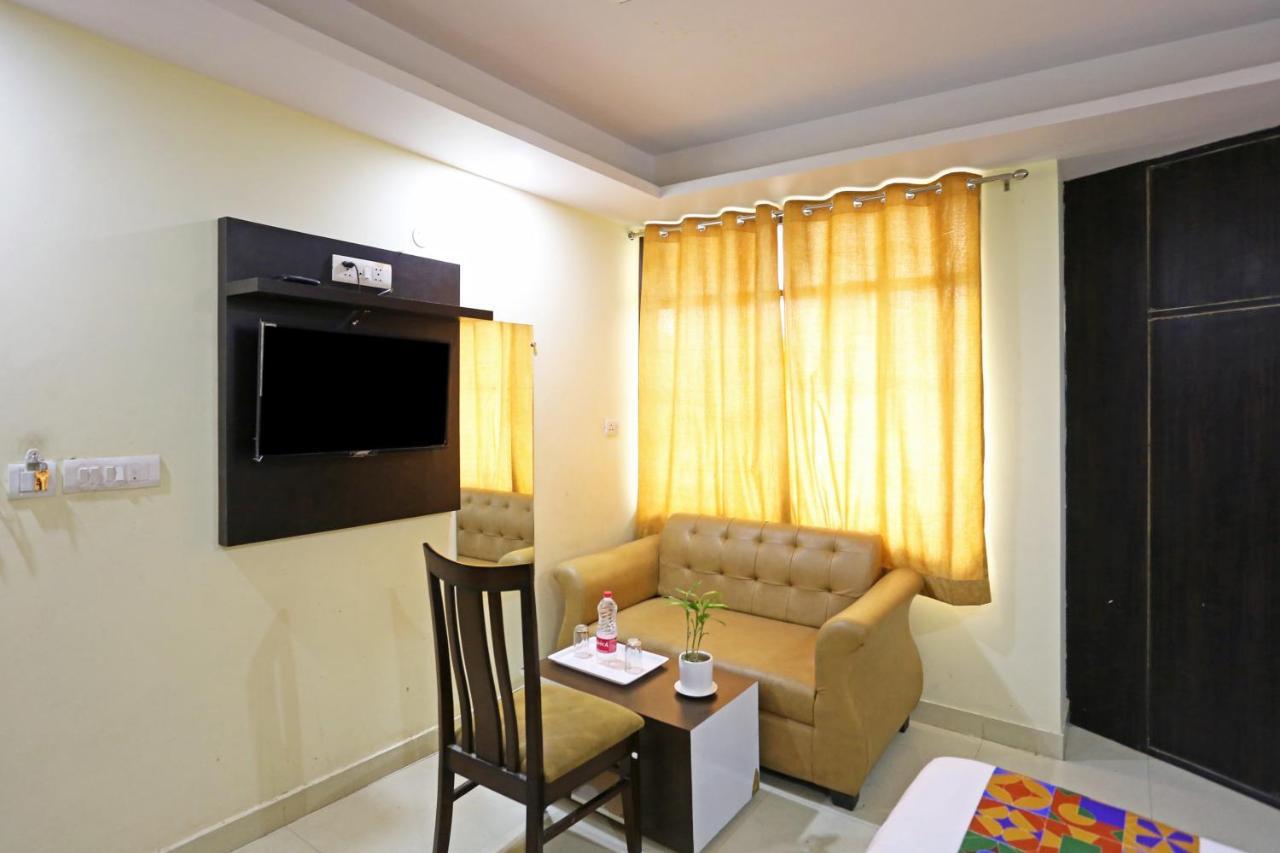 Hotel Global Stay Near Delhi Airport Nova Deli Exterior foto