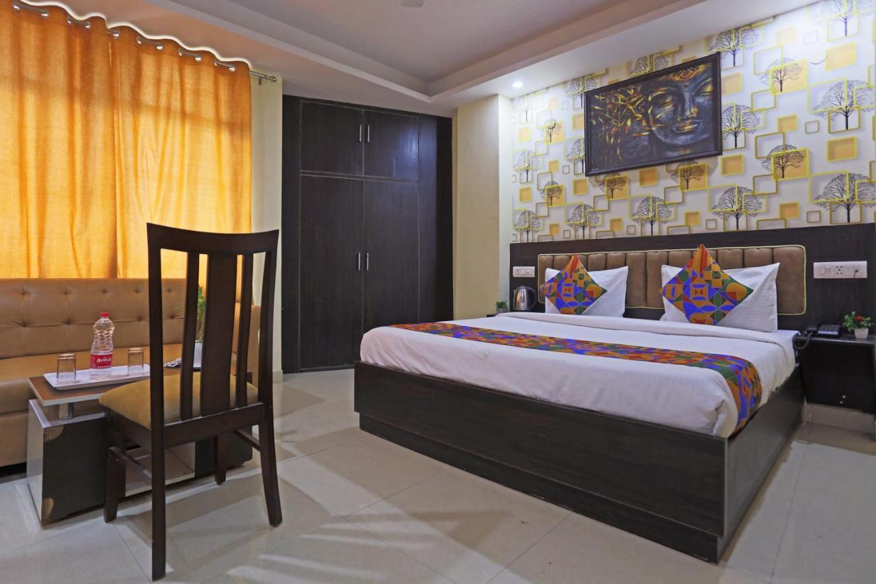 Hotel Global Stay Near Delhi Airport Nova Deli Exterior foto