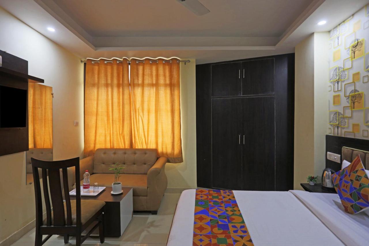 Hotel Global Stay Near Delhi Airport Nova Deli Exterior foto